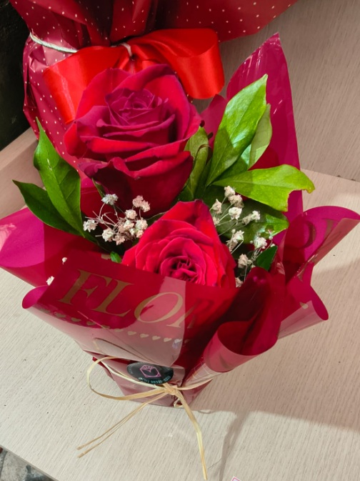 Rosa Dupla